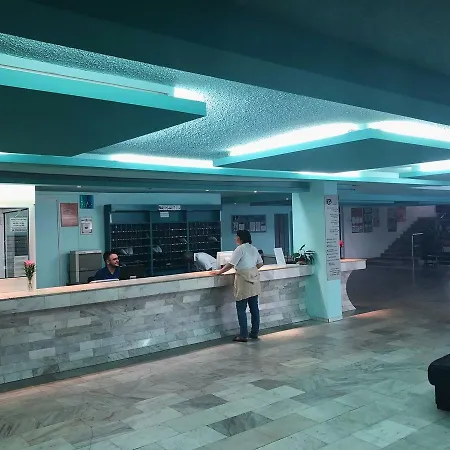 Отель Pomorie Sun 3*