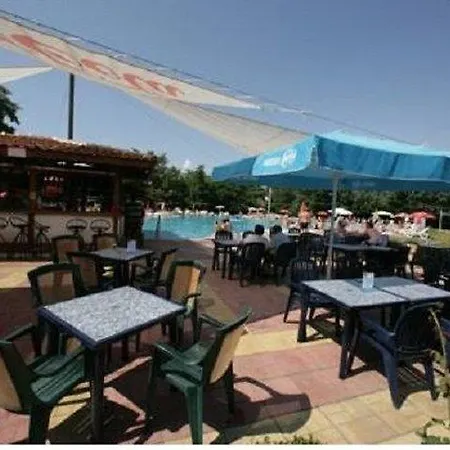 Готель Pomorie Sun