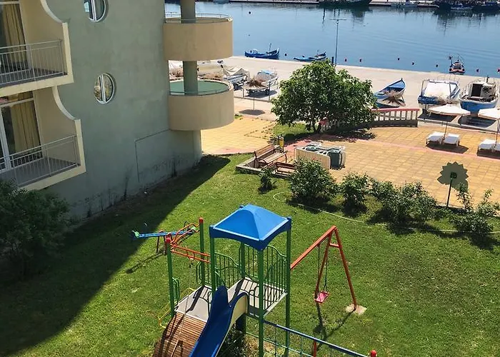 Pomorie Sun Szálloda 3*