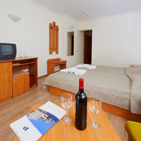 Хотел Pomorie Sun