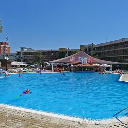 Pomorie Sun ساني بيتش